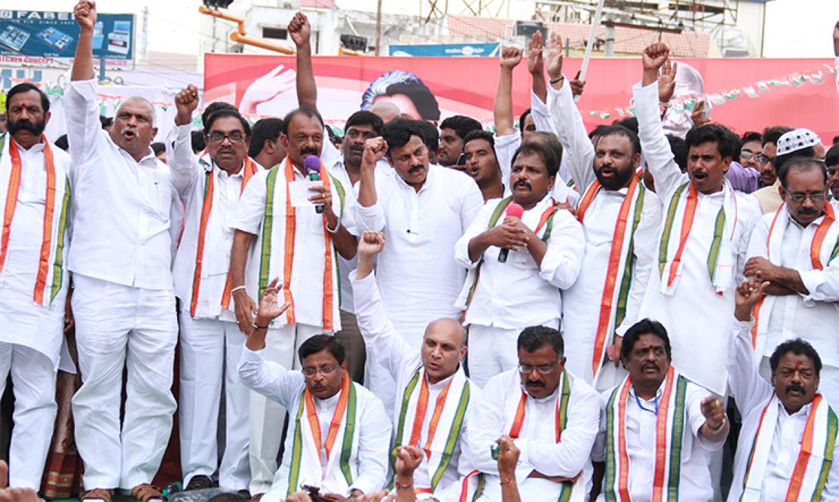 Congress  leaders addressing Poru Sabha in Tirupati on Saturday